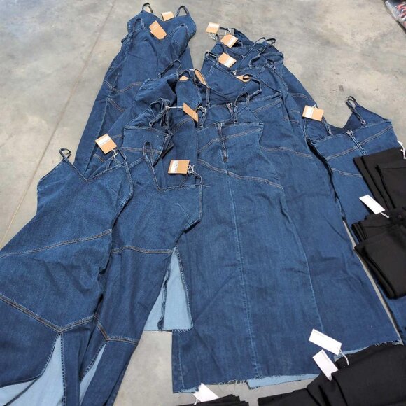 NWT - REFORMATION Novelle Denim Midi Dress - Blue - Picture 7 of 8